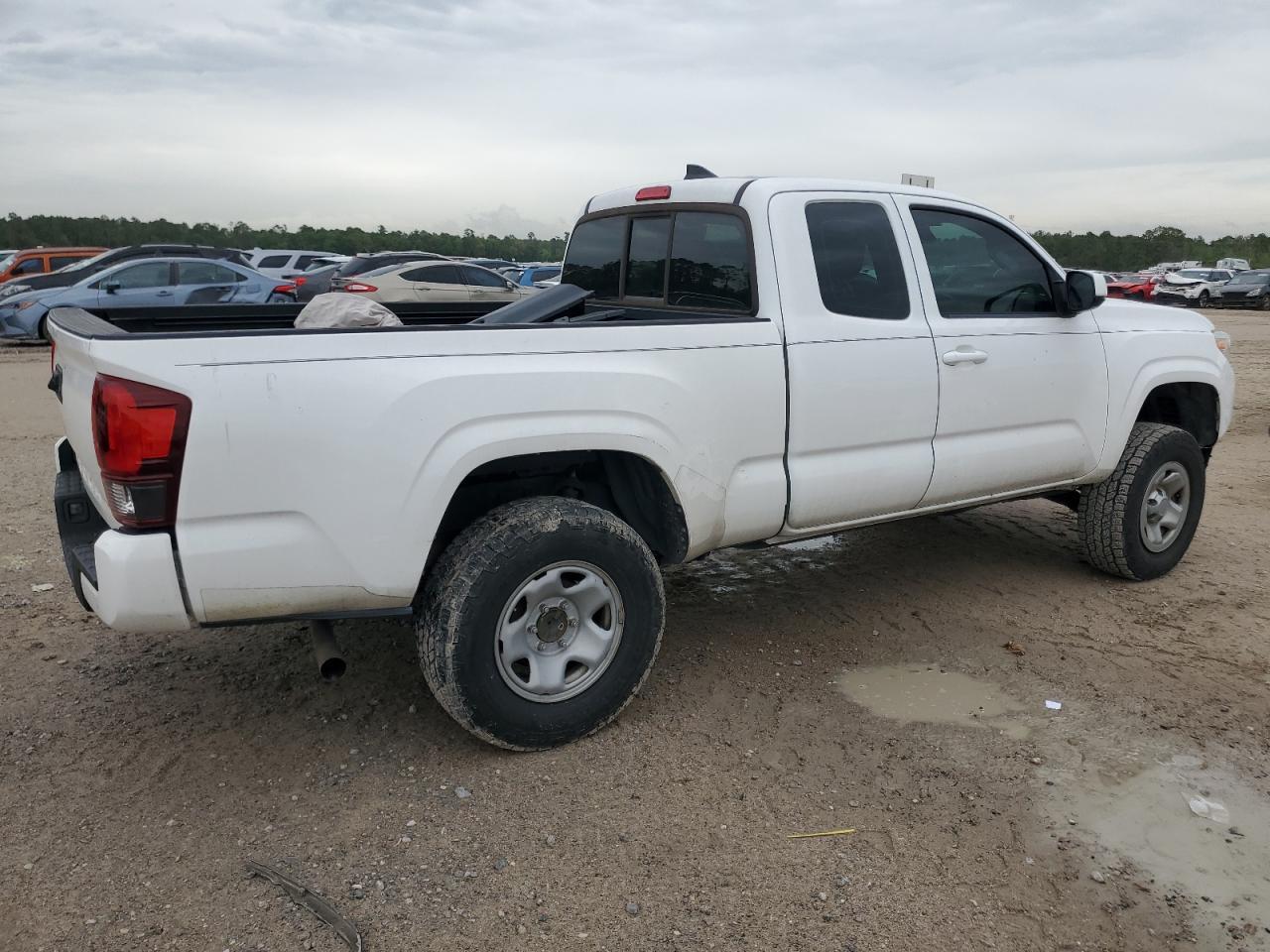 2018 Toyota Tacoma Access Cab - Фото 3