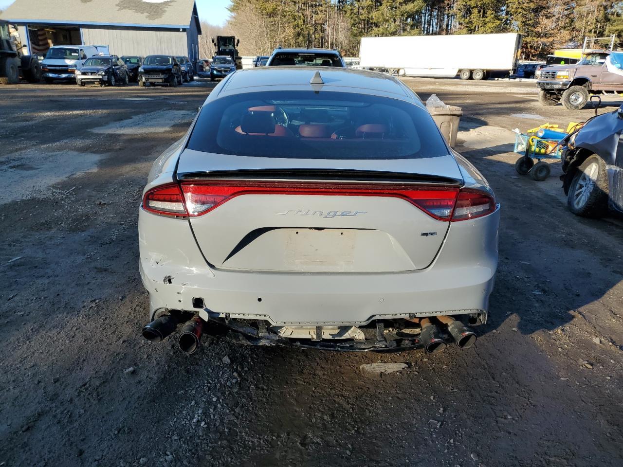 2023 Kia Stinger Gt2 - Фото 6