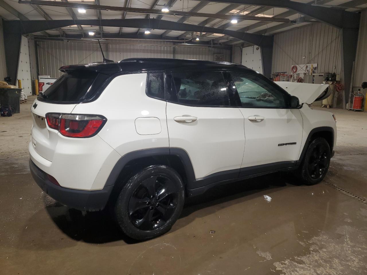 2019 Jeep Compass Latitude - Image 3