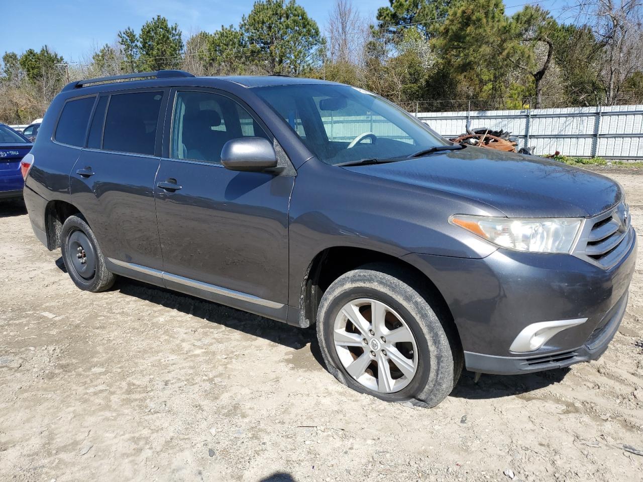 2011 Toyota Highlander Base - Image 4