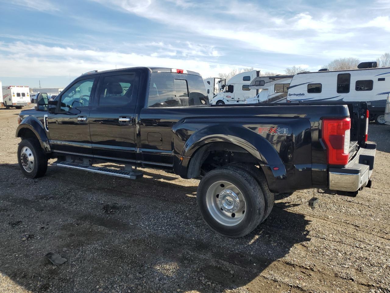 2018 Ford F450 Super Duty - Фото 2