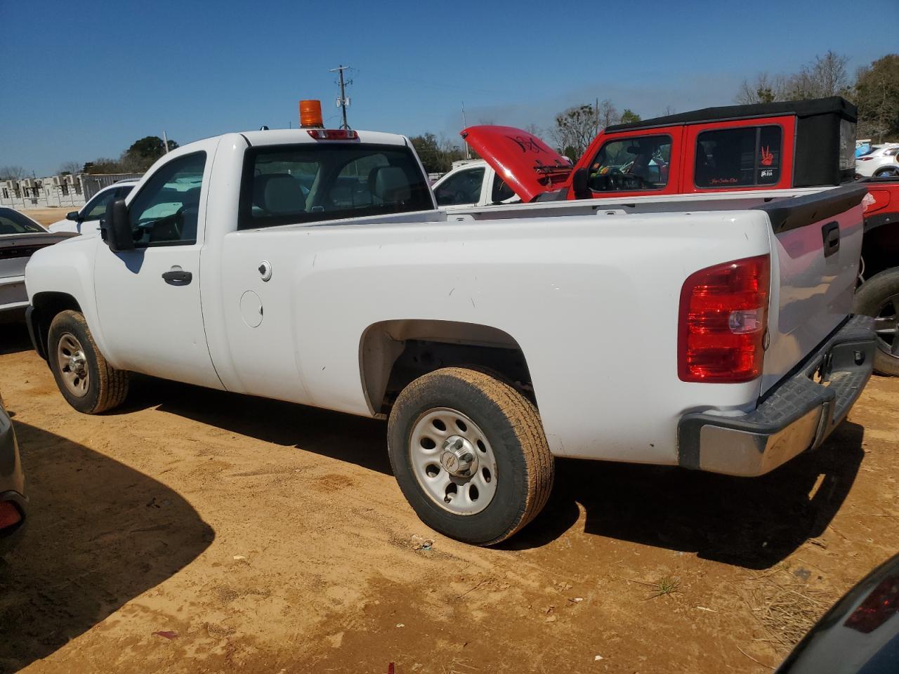2013 Chevrolet Silverado C1500 - Фото 2