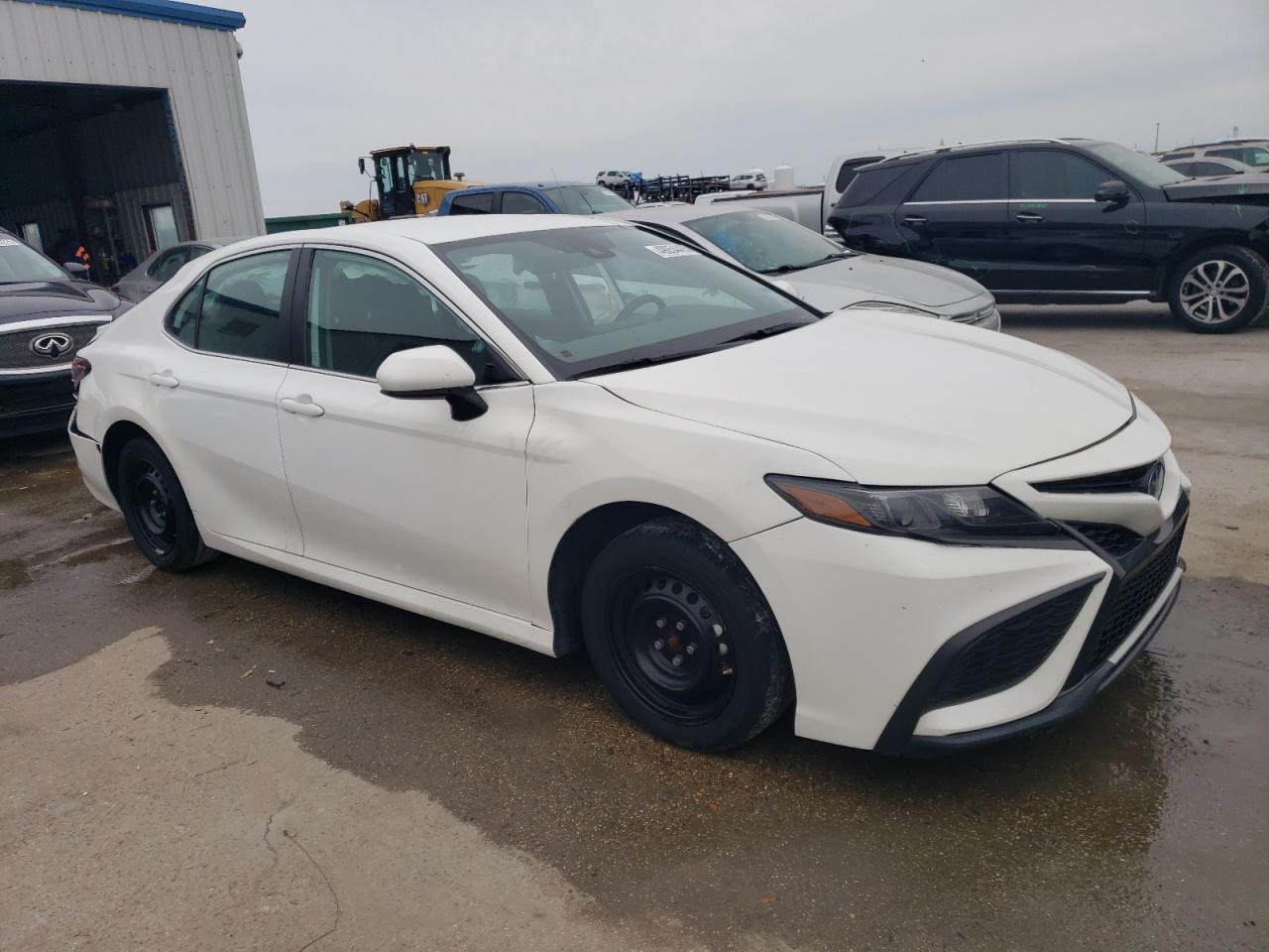 2024 Toyota Camry Le - Фото 4