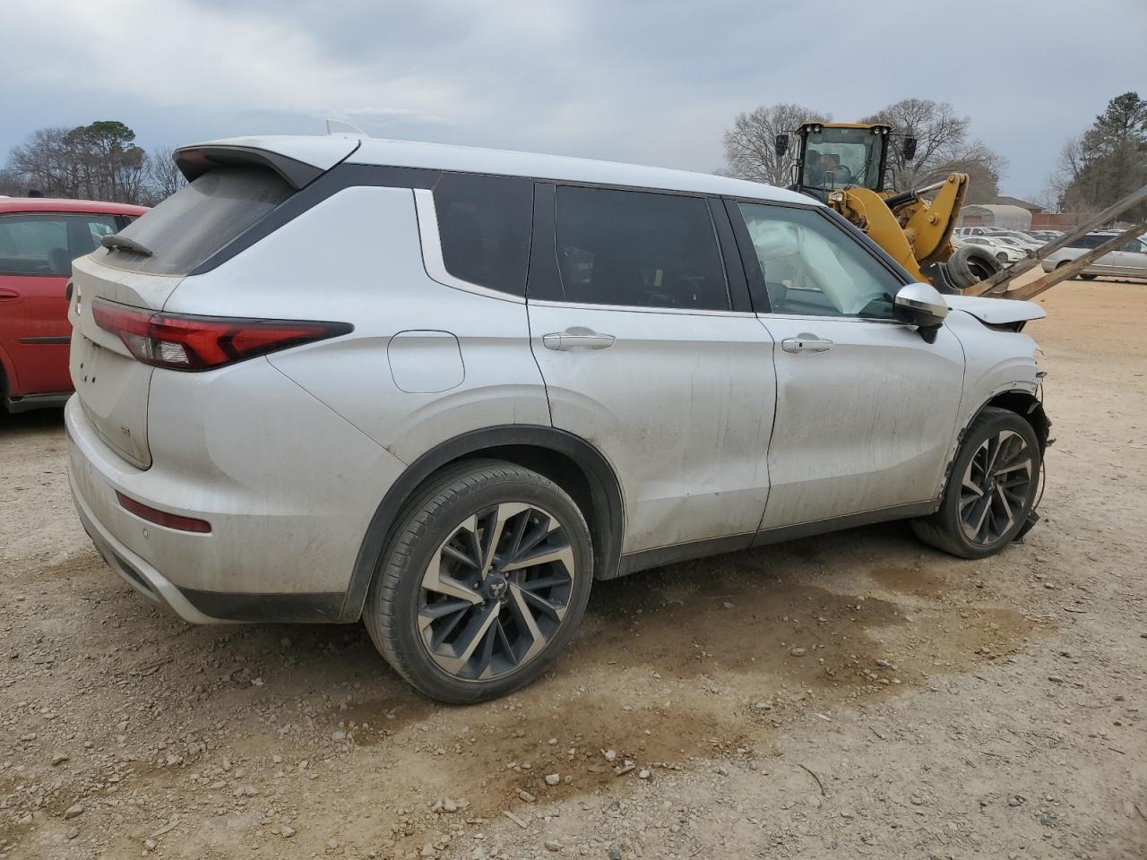 2022 Mitsubishi Outlander Se - Фото 3