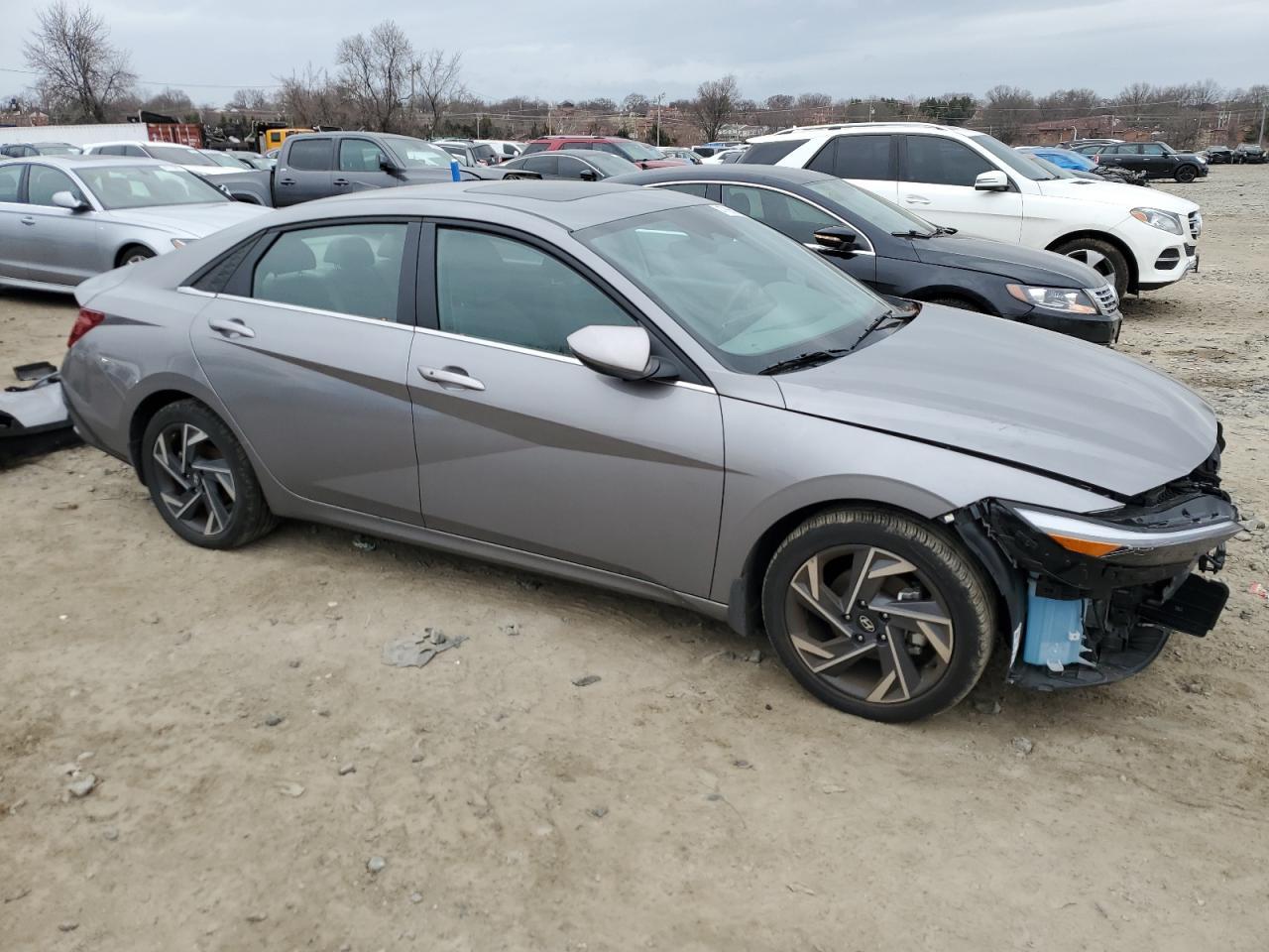 2024 Hyundai Elantra Sel - Фото 4