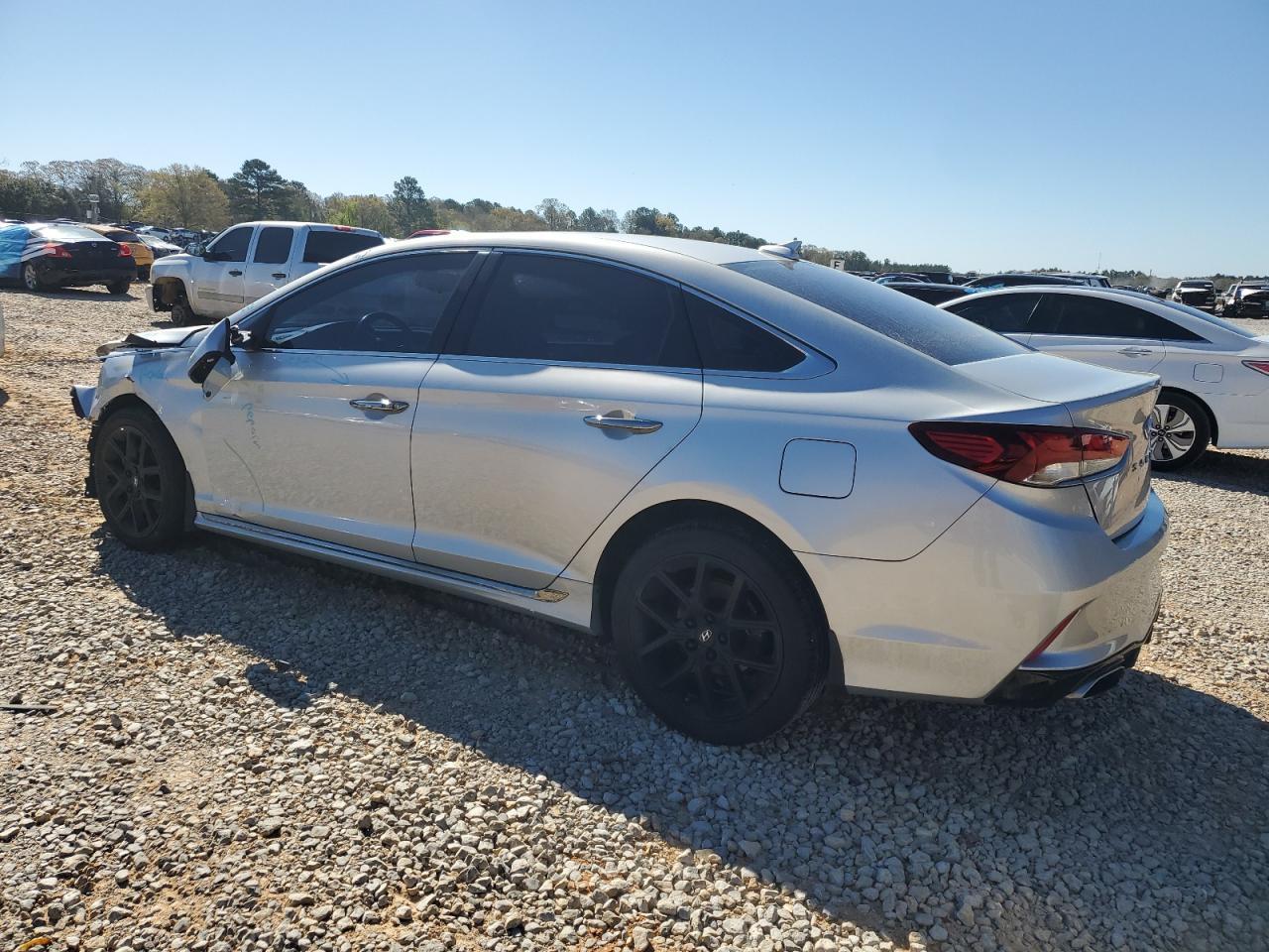2018 Hyundai Sonata Sport - Фото 2