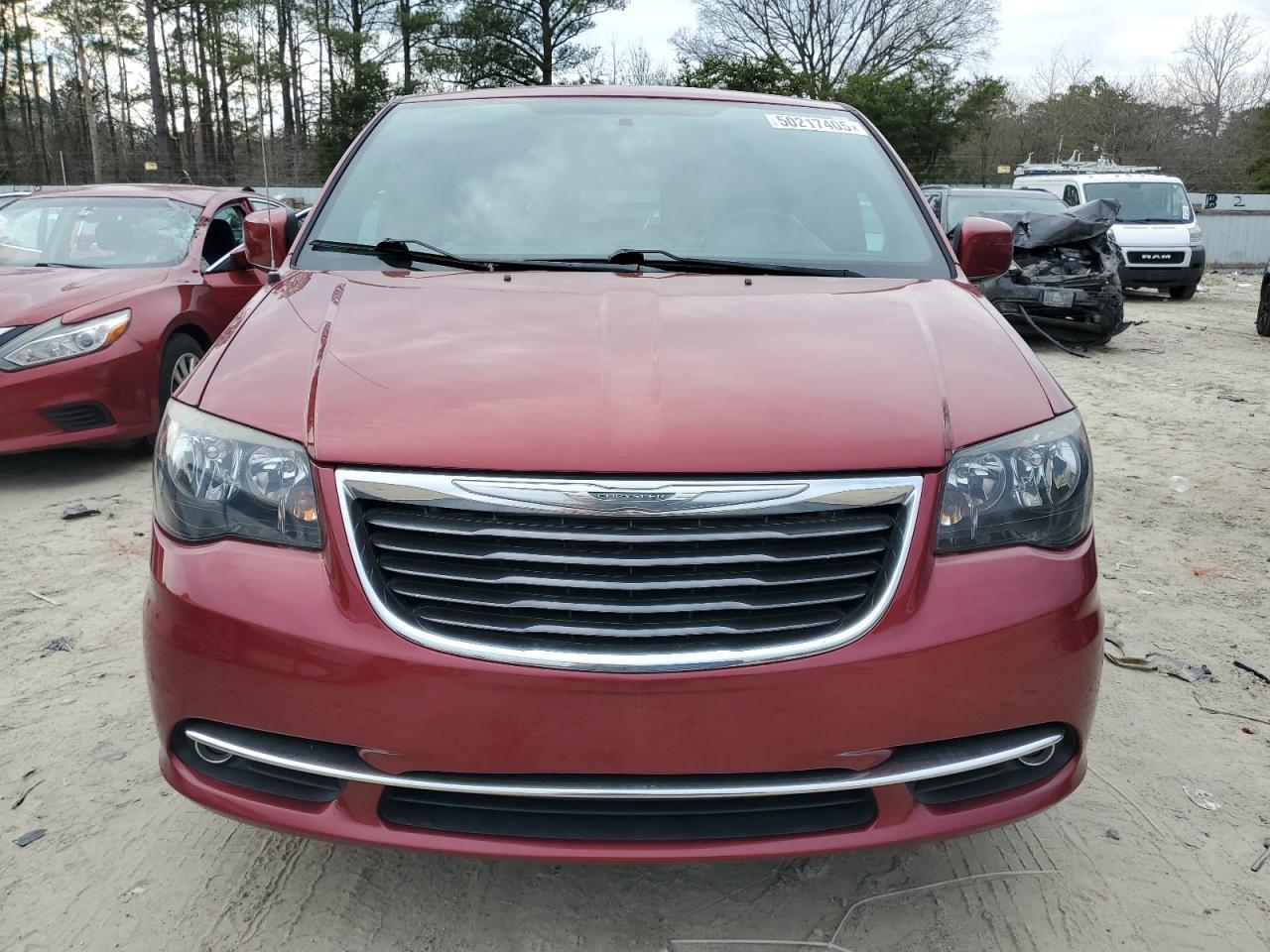 2015 Chrysler Town & Country S - Image 5