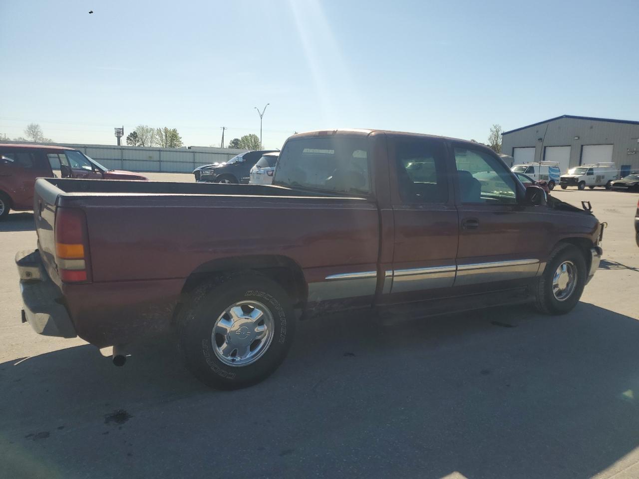 1999 GMC New Sierra C1500 - Image 3