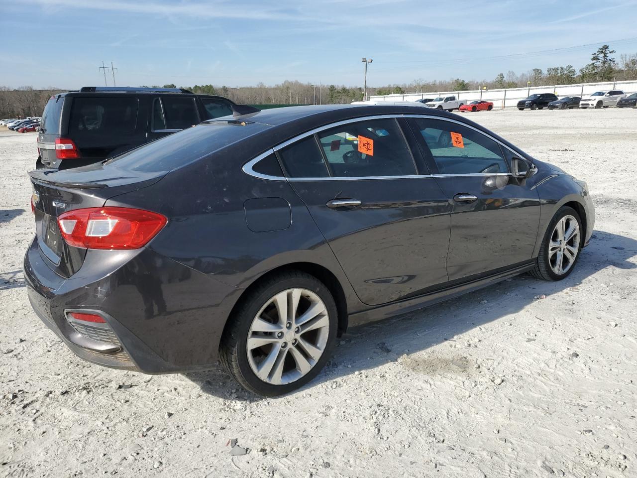 2017 Chevrolet Cruze Premier - Image 3