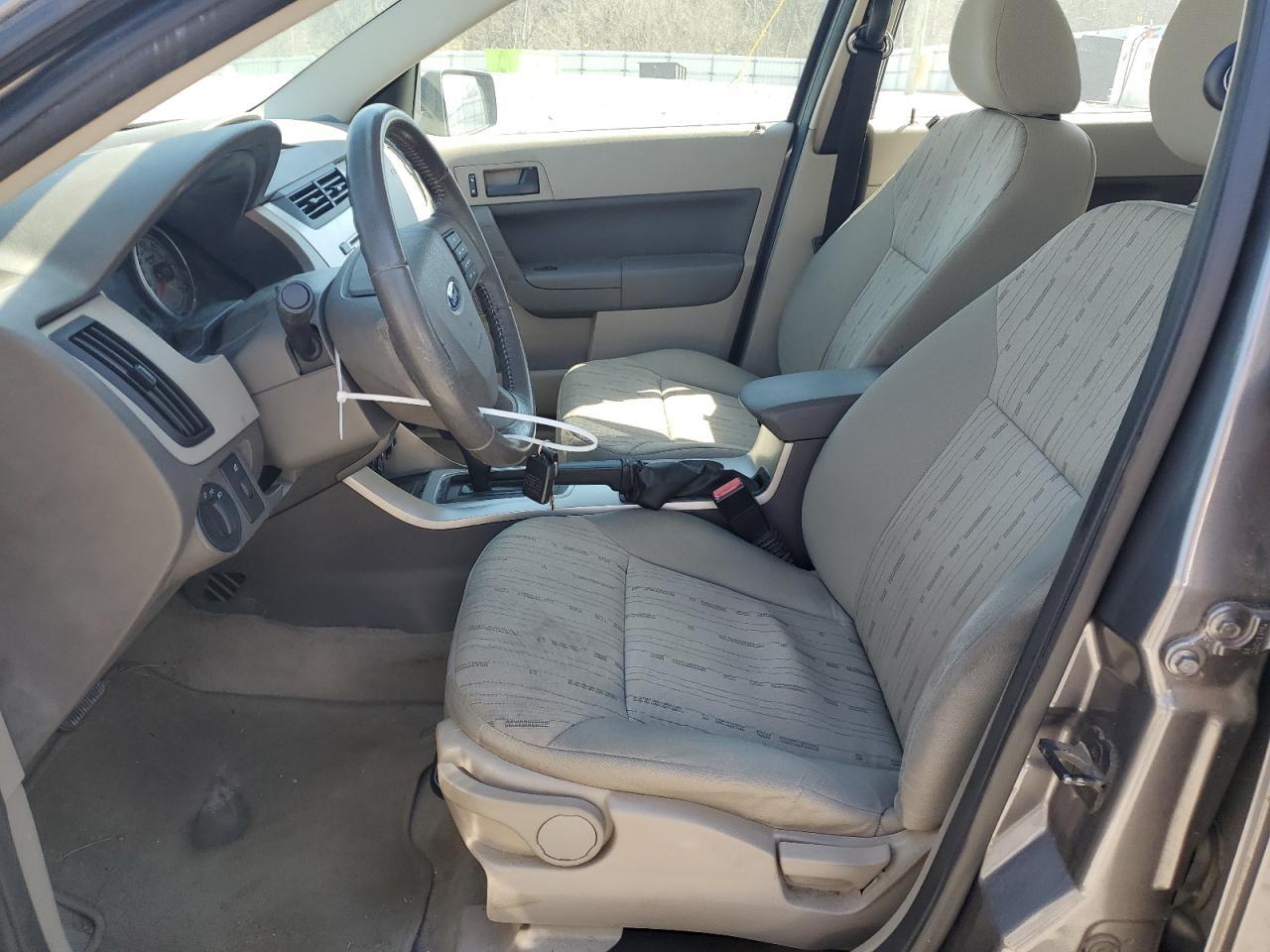 2010 Ford Focus Se - Фото 7