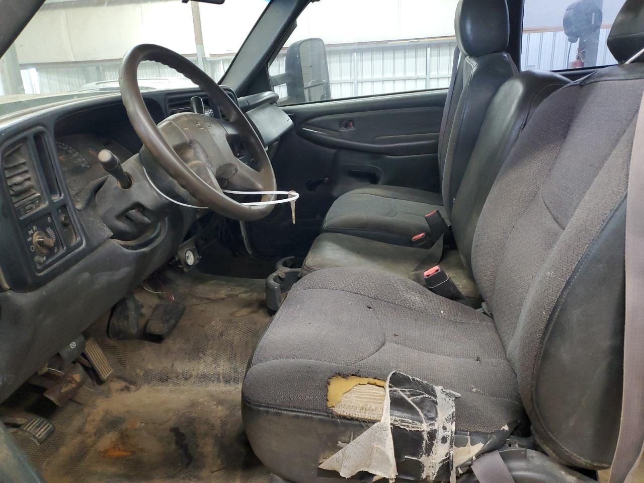 2003 Chevrolet Silverado C2500 Heavy Duty - Фото 7