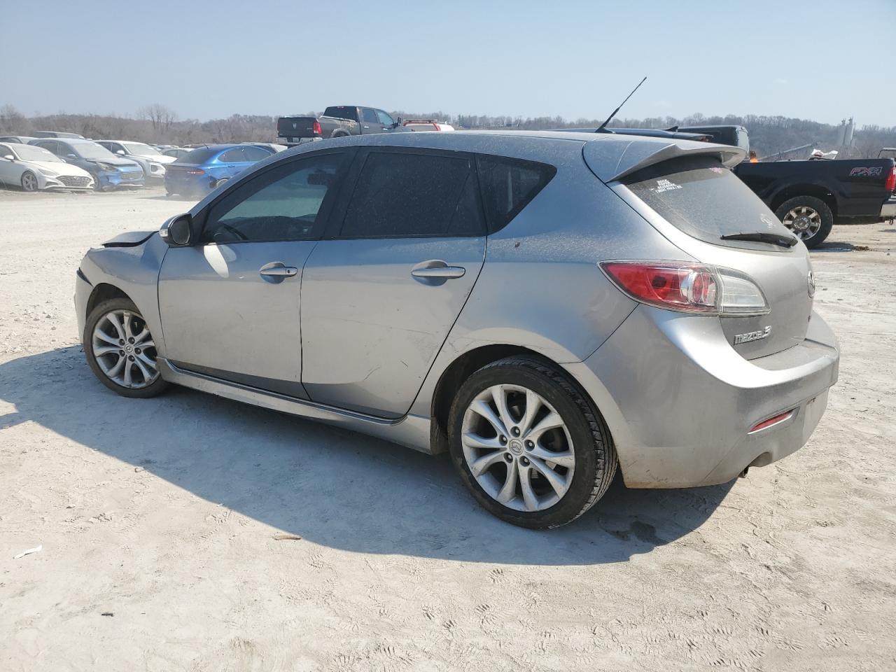 2010 Mazda 3 S - Фото 2