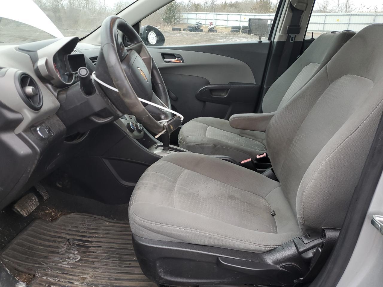 2013 Chevrolet Sonic Ls - Image 7