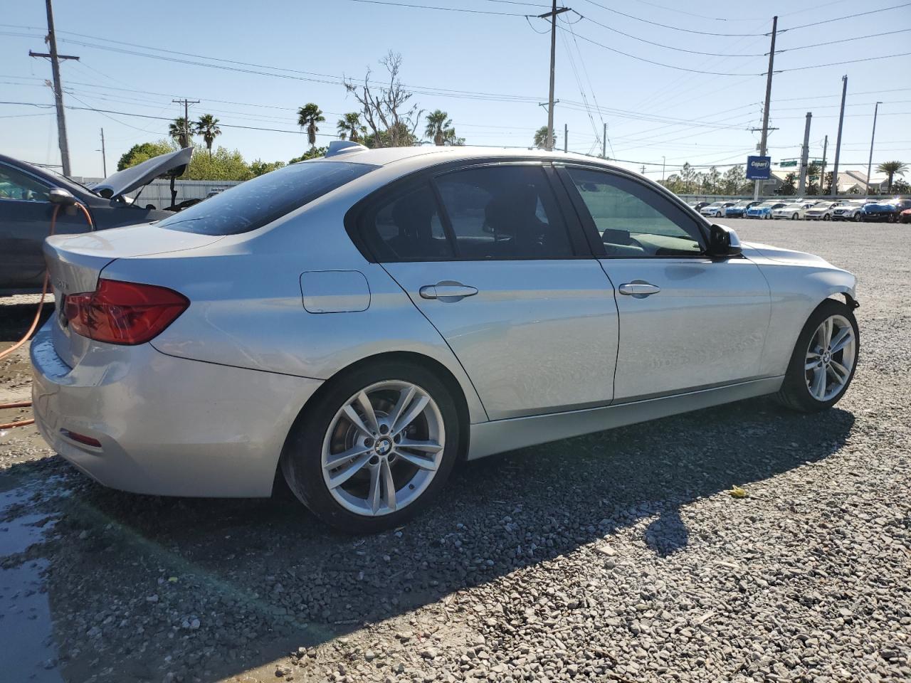 2016 BMW 320 I - Image 3