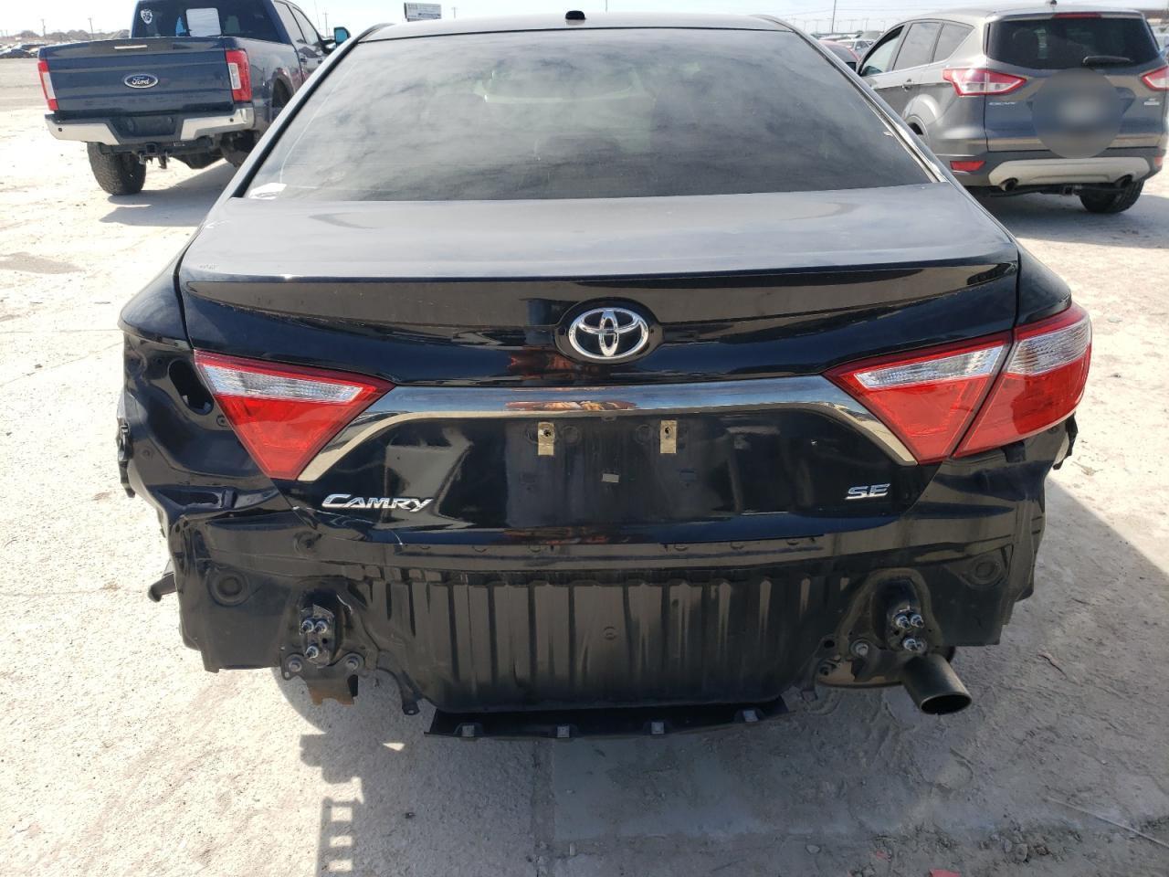 2016 Toyota Camry Le - Image 6