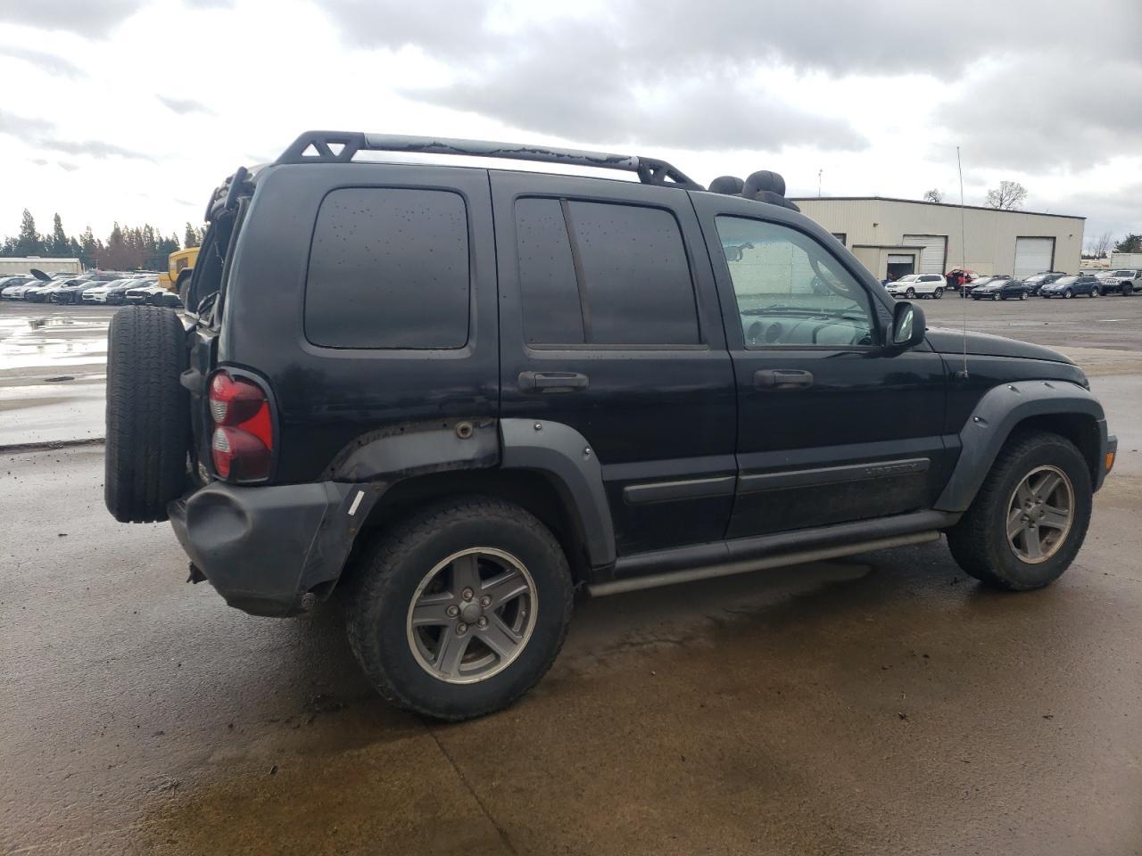 2005 Jeep Liberty Renegade - Фото 3