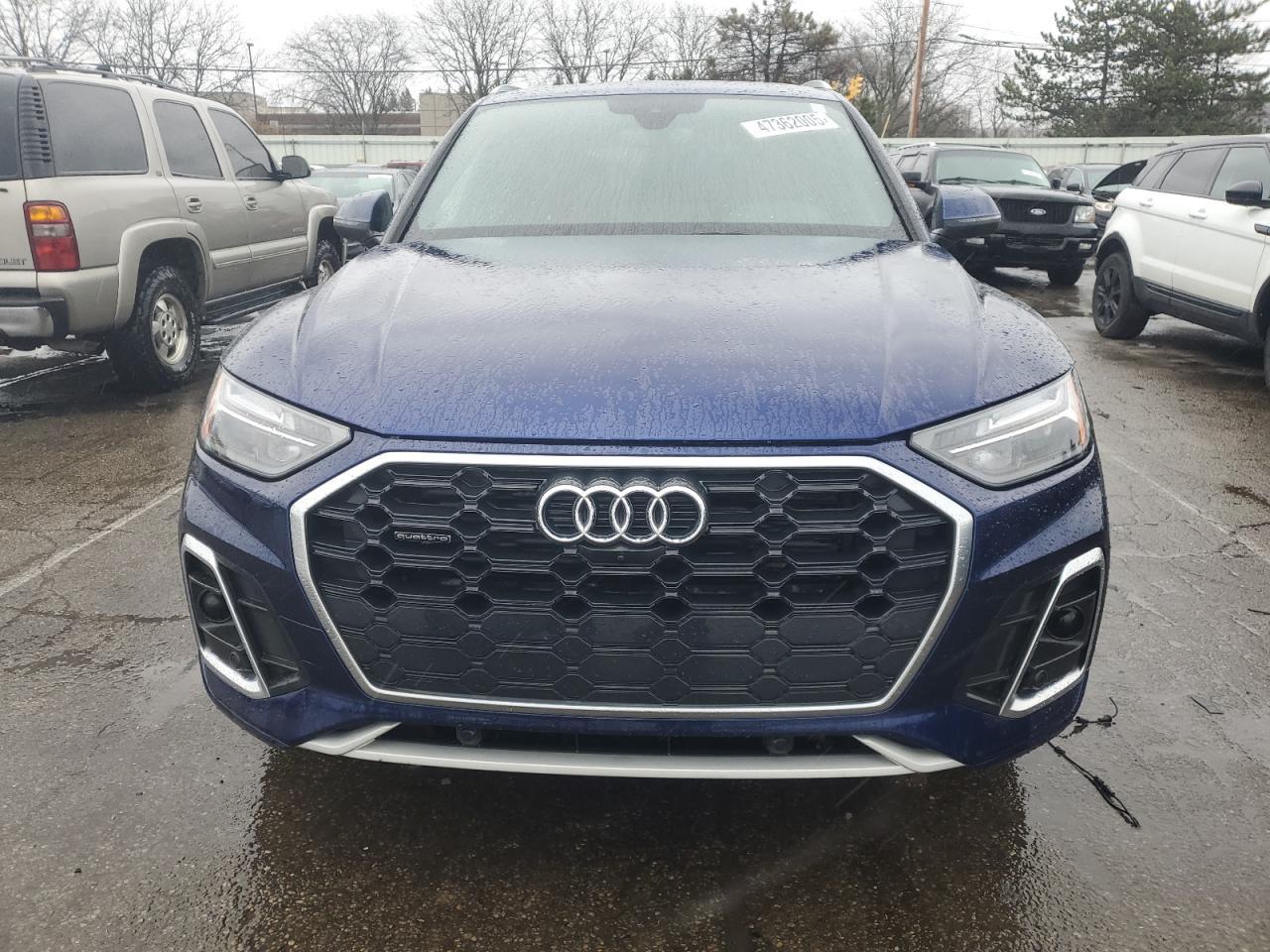 2022 Audi Q5 Premium Plus 45 - Фото 5