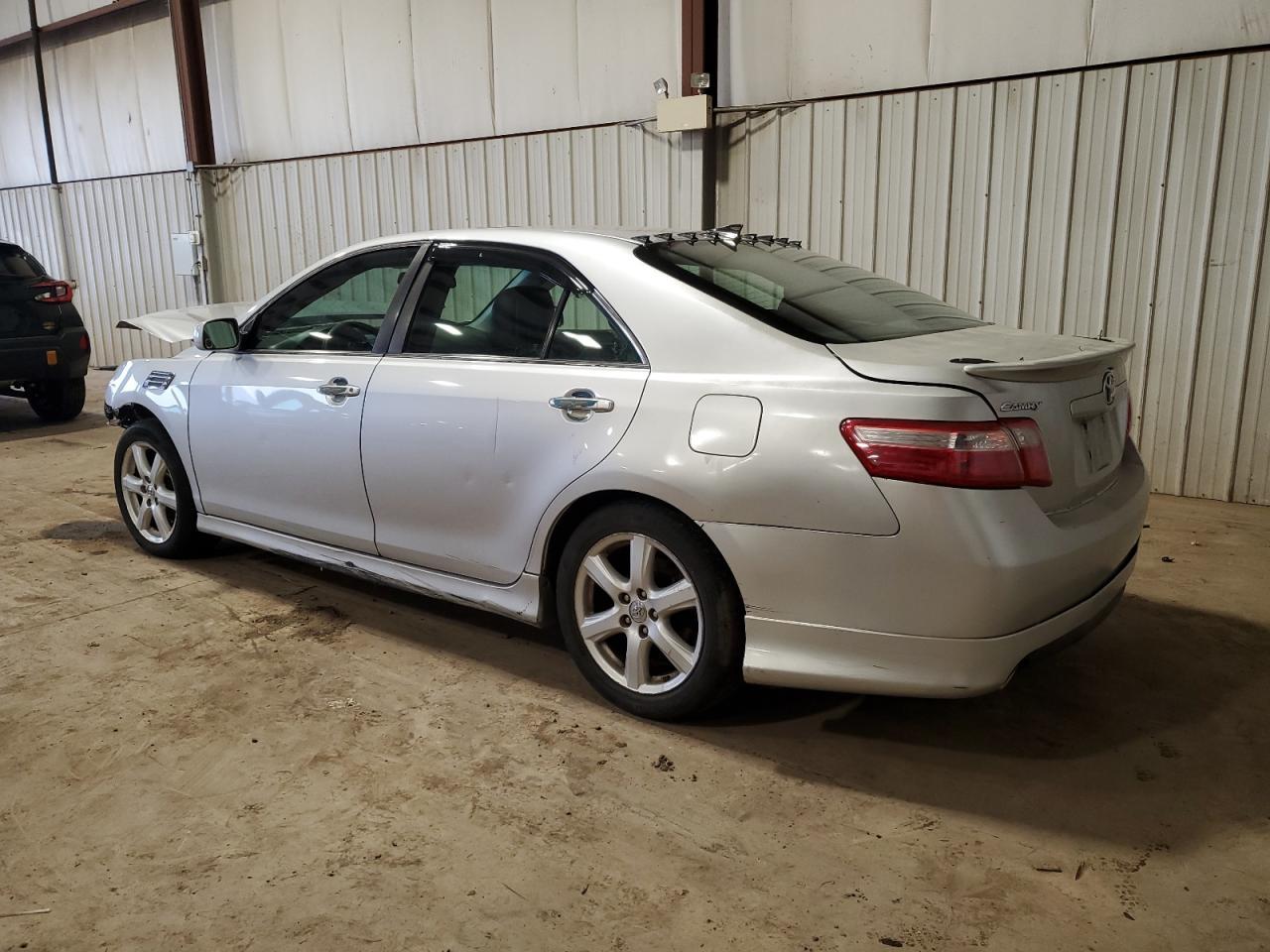 2009 Toyota Camry Se - Image 2