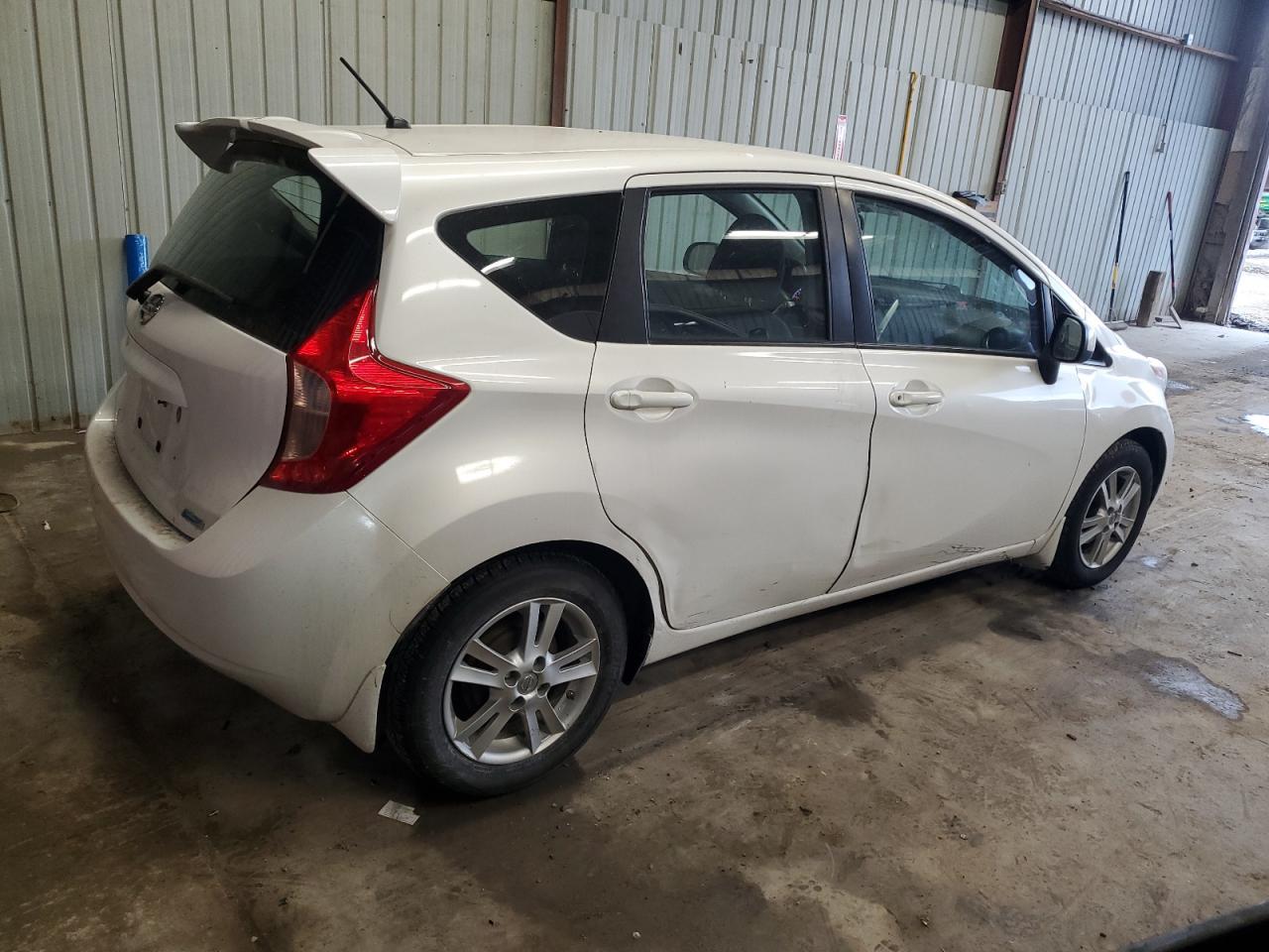 2014 Nissan Versa Note S - Фото 3