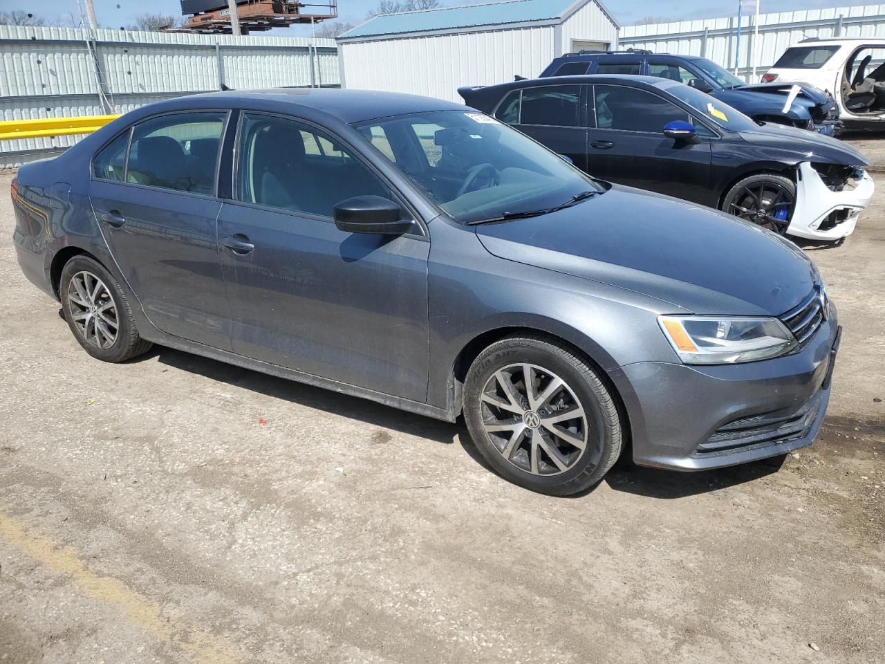 2016 Volkswagen Jetta Se - Image 4