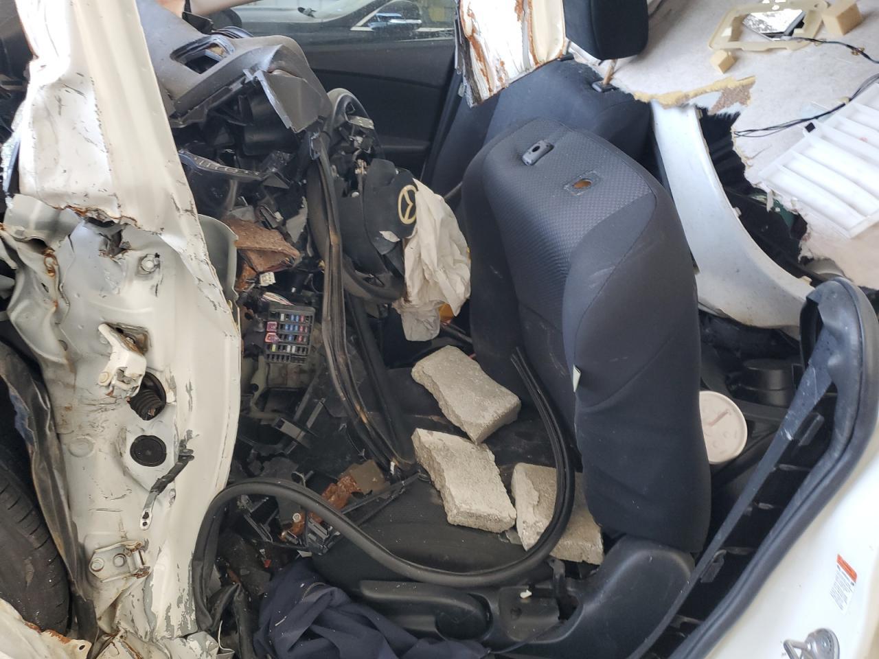 2010 Mazda 3 I - Фото 7