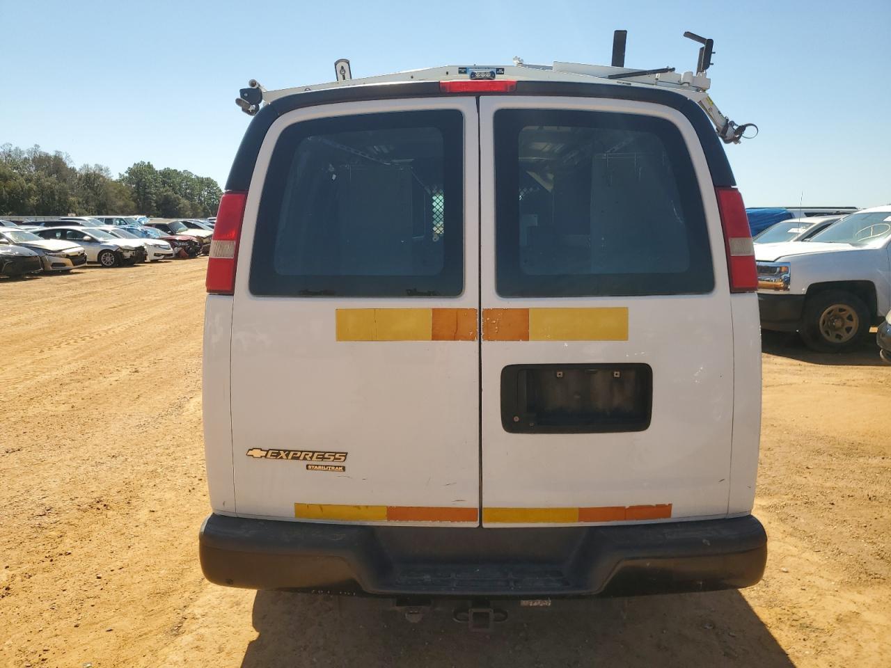 2013 Chevrolet Express G2500 - Image 6