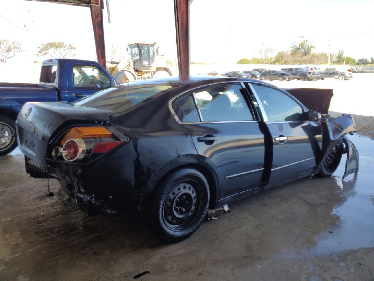 2009 Nissan Altima 2.5 - Фото 3