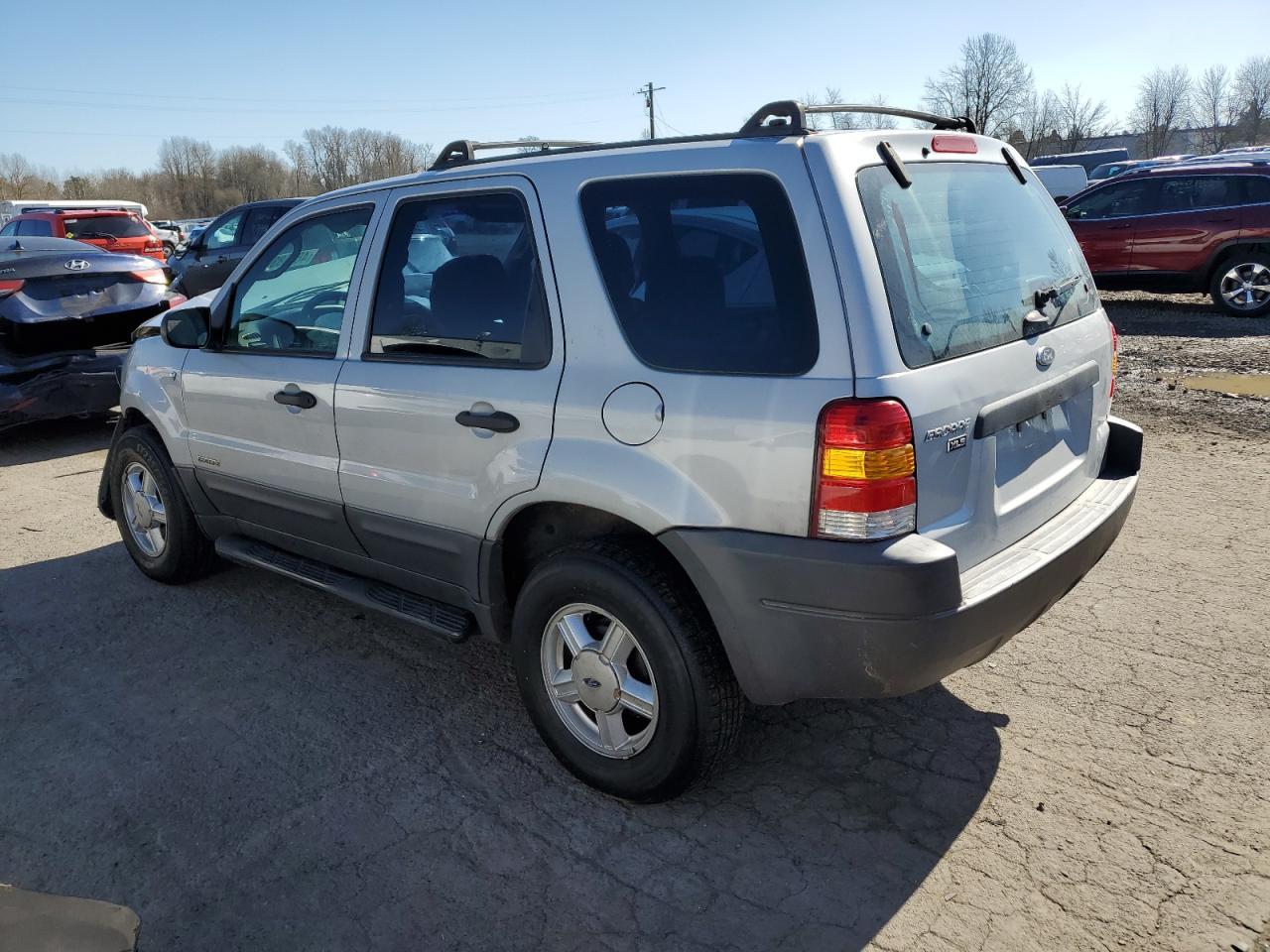 2002 Ford Escape Xls - Фото 2