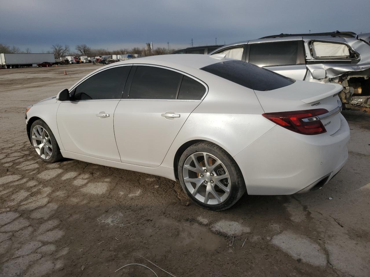 2017 Buick Regal Gs - Фото 2