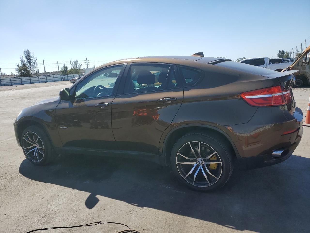 2014 BMW X6 xDrive35I - Фото 2