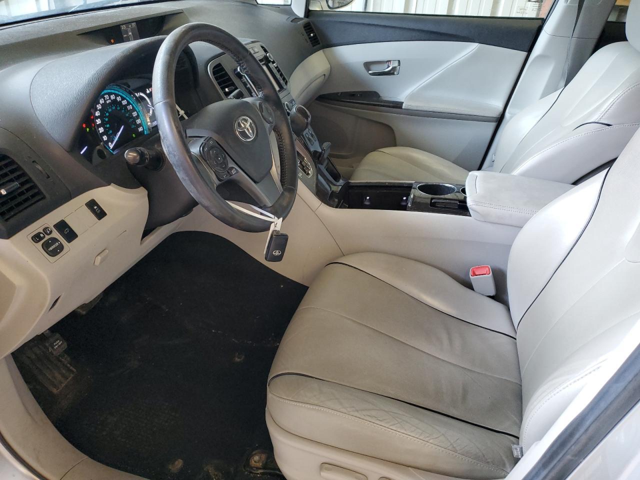 2014 Toyota Venza Le - Фото 7