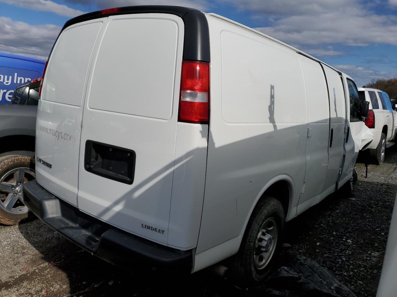 2019 Chevrolet Express G2500 - Фото 3