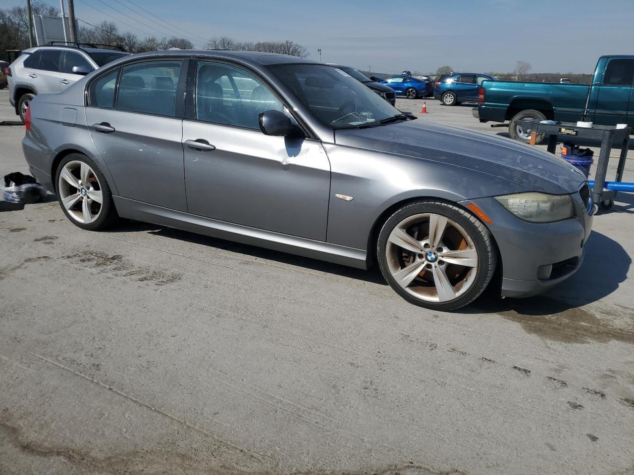 2011 BMW 335 I - Фото 4