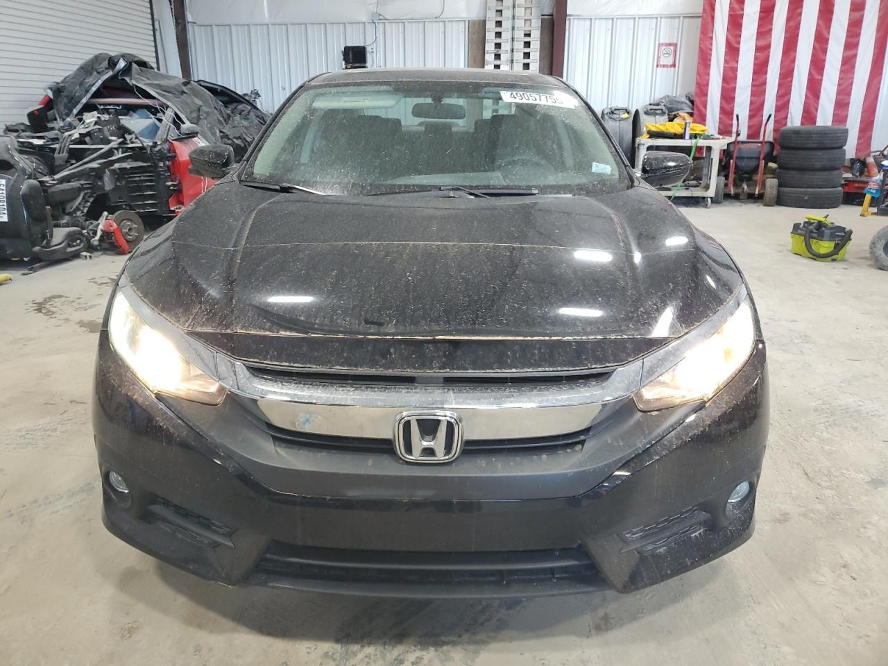 2018 Honda Civic Ex - Image 5