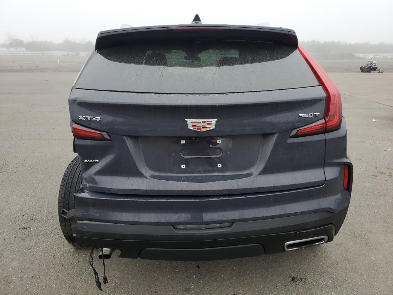 2024 Cadillac Xt4 Premium Luxury - Image 6