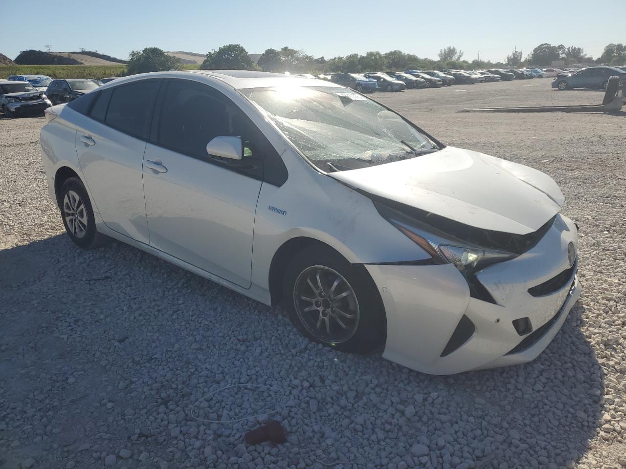 2018 Toyota Prius - Image 4