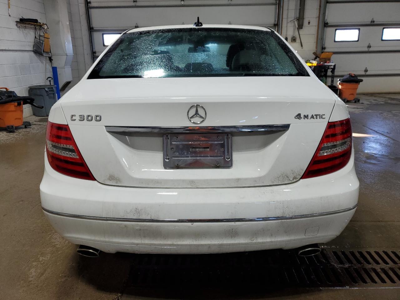 2013 Mercedes-Benz C 300 4Matic - Фото 6