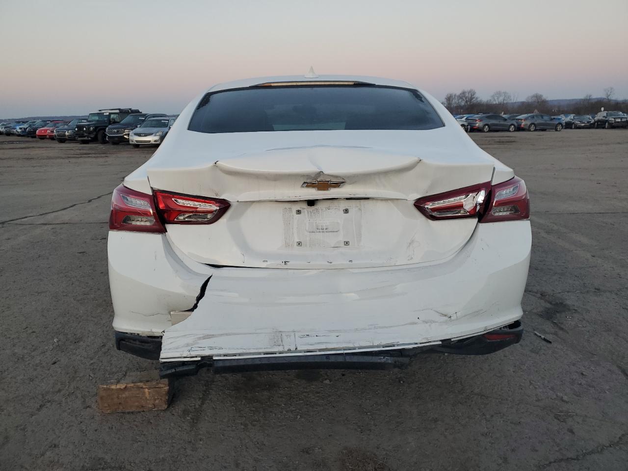 2022 Chevrolet Malibu Lt - Фото 6