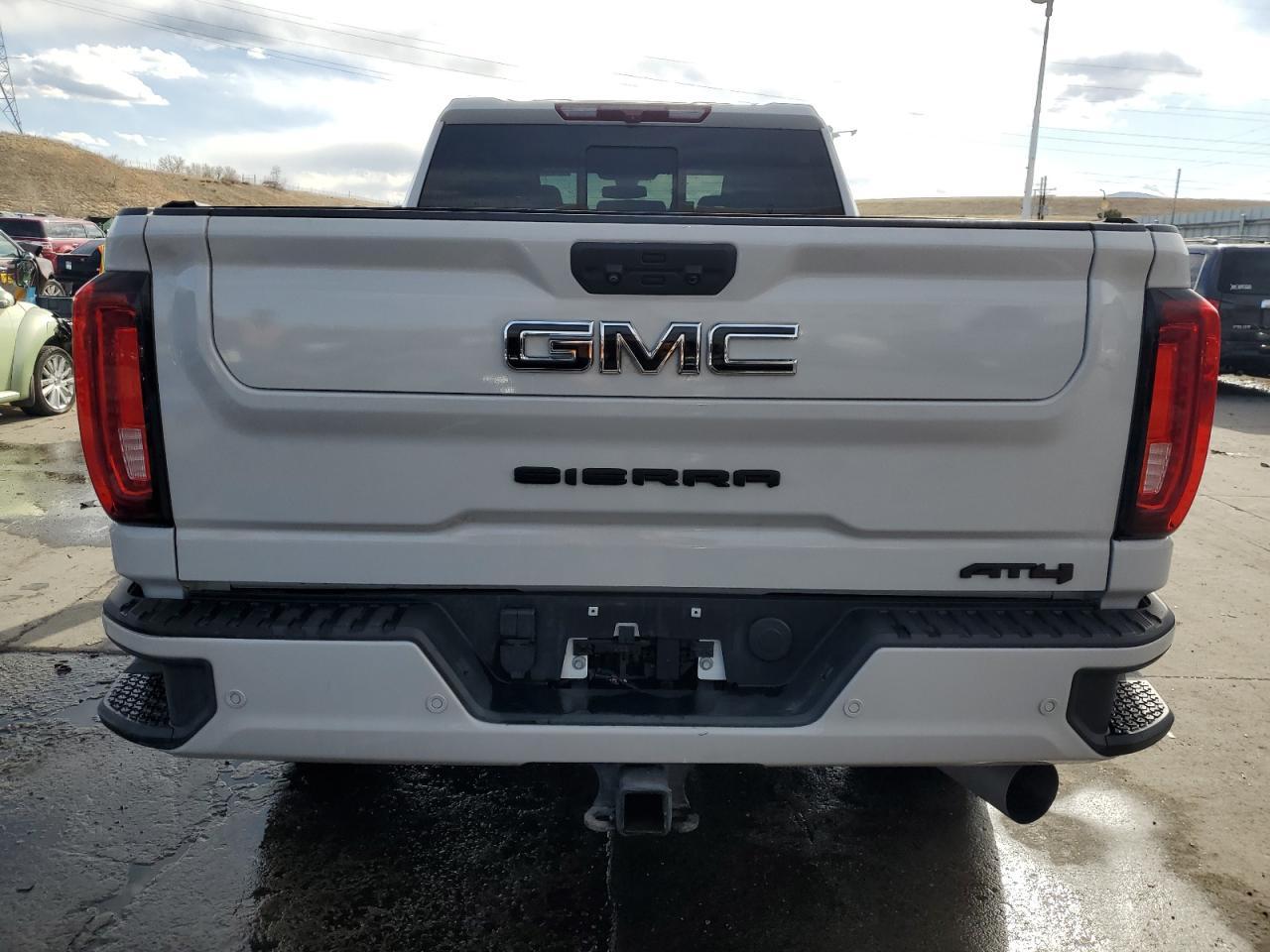 2022 GMC Sierra K3500 At4 - Фото 6