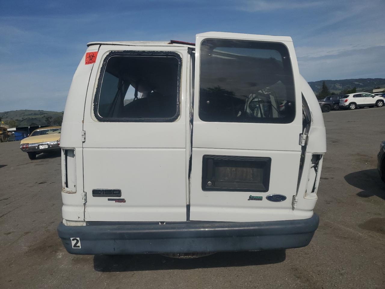 2011 Ford Econoline E150 Wagon - Image 6