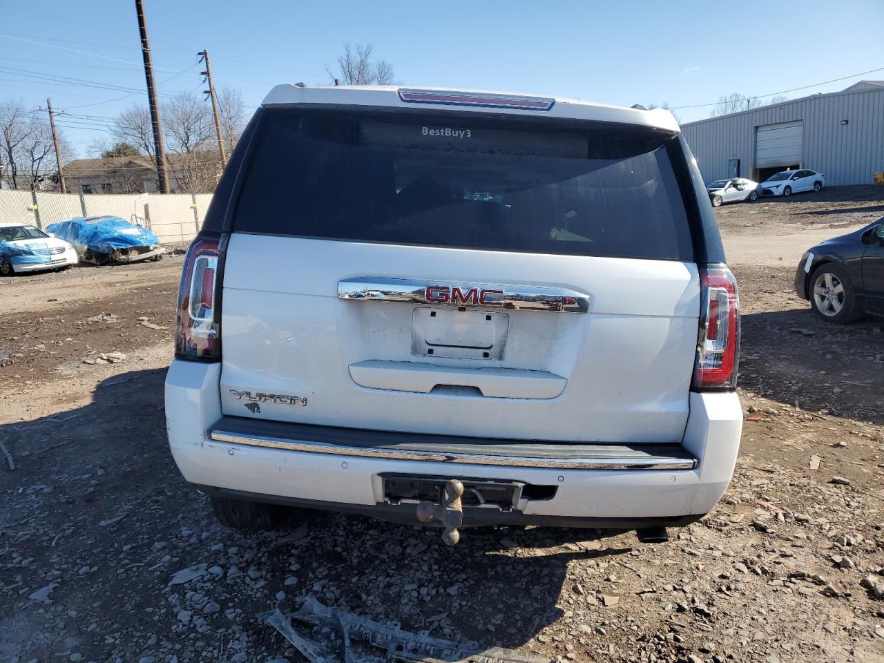 2016 GMC Yukon Denali - Фото 6