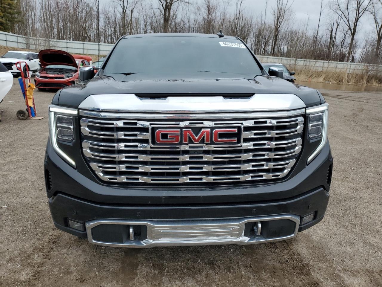 2024 GMC Sierra K1500 Denali - Image 5