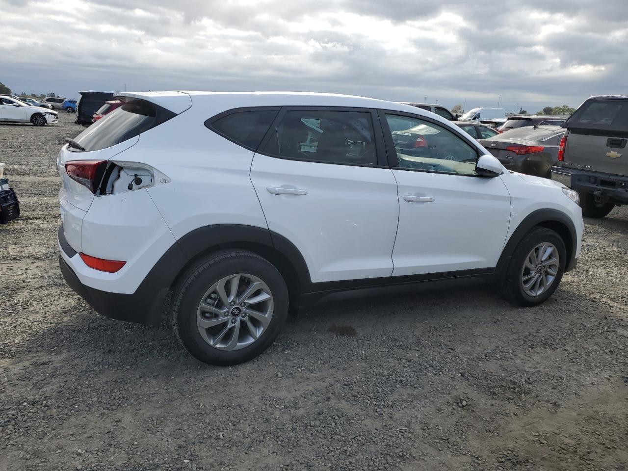 2017 Hyundai Tucson Se - Фото 3