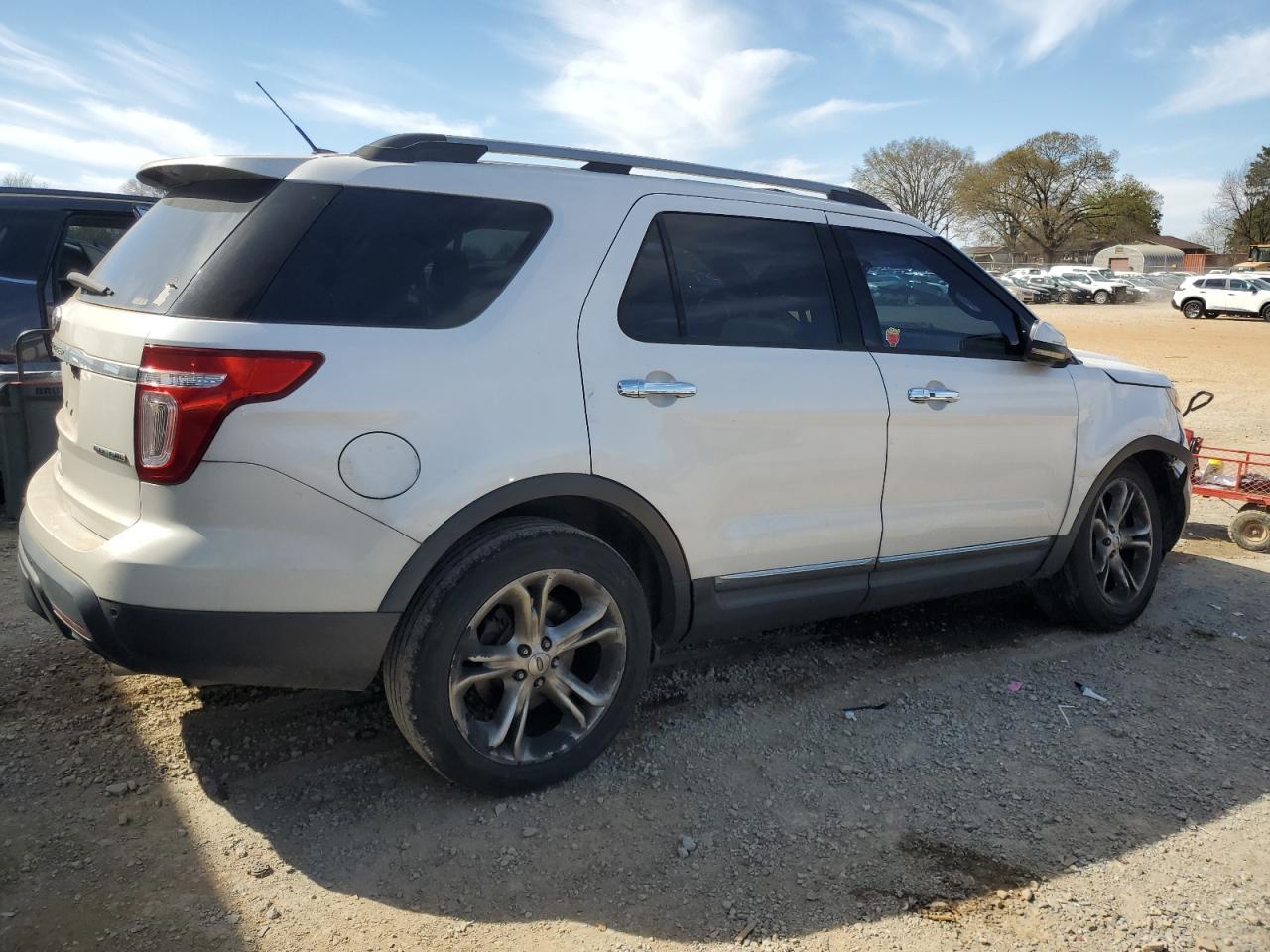 2013 Ford Explorer Limited - Image 3