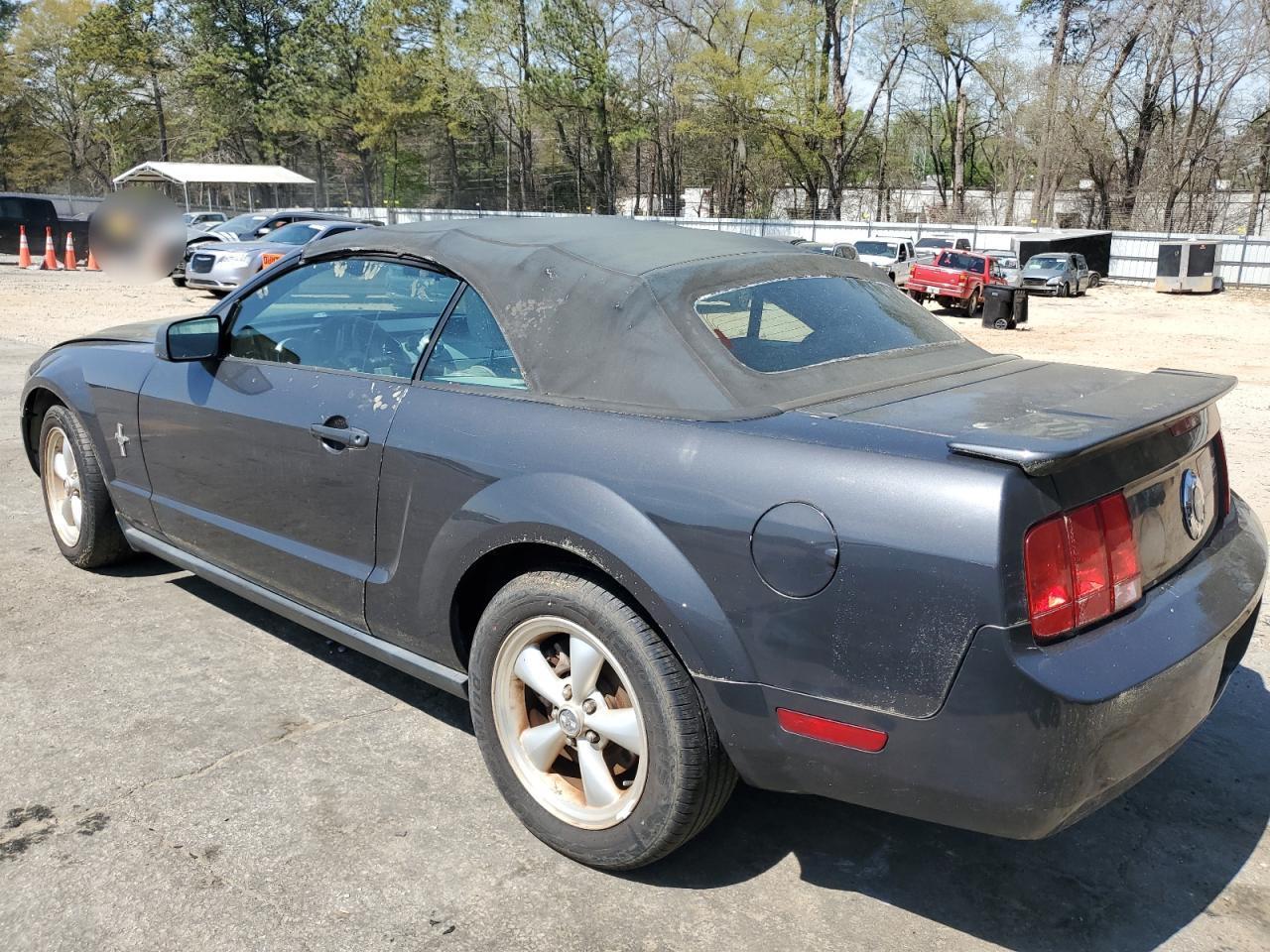 2011 Ford Mustang - Image 2