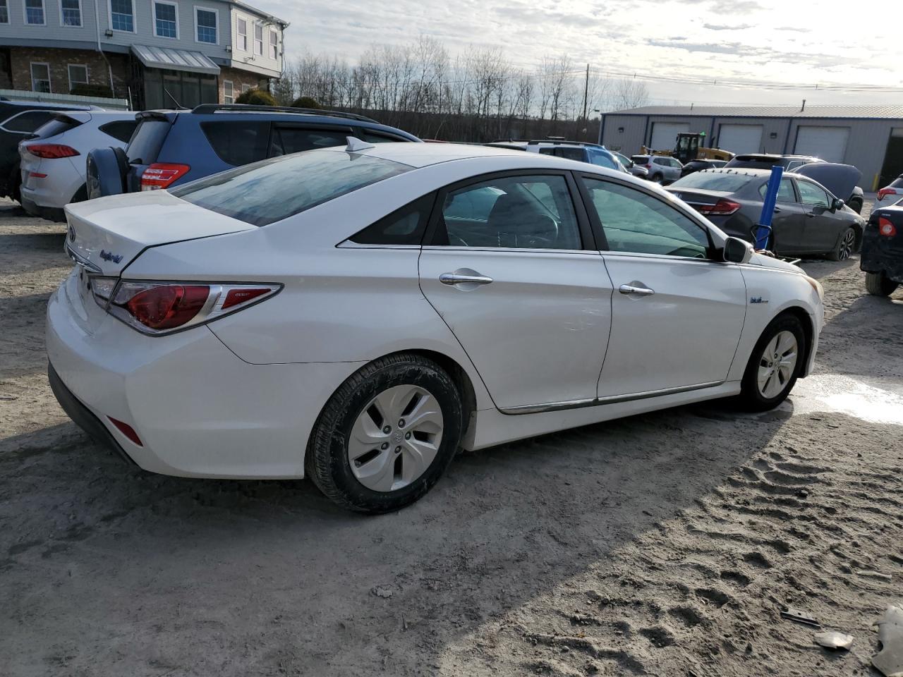 2013 Hyundai Sonata Hybrid - Image 3