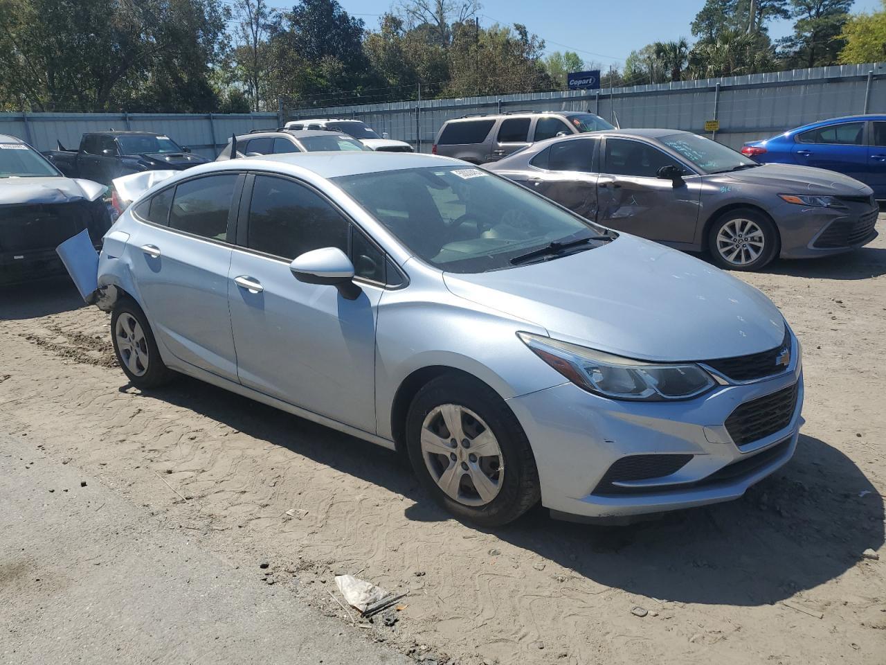 2017 Chevrolet Cruze Ls - Фото 4