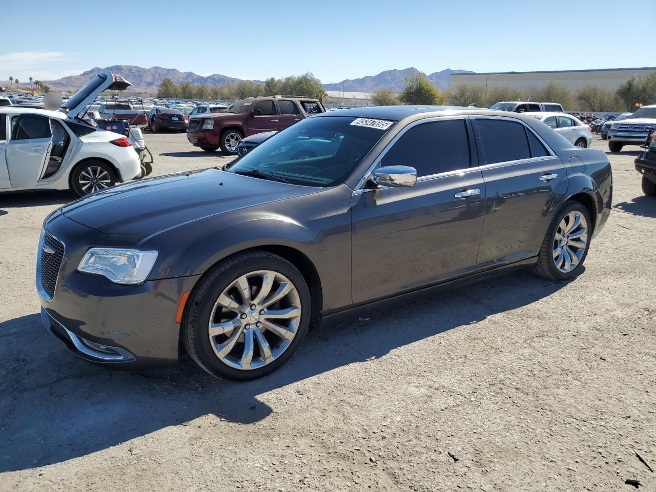 2017 Chrysler 300C - Фото 2