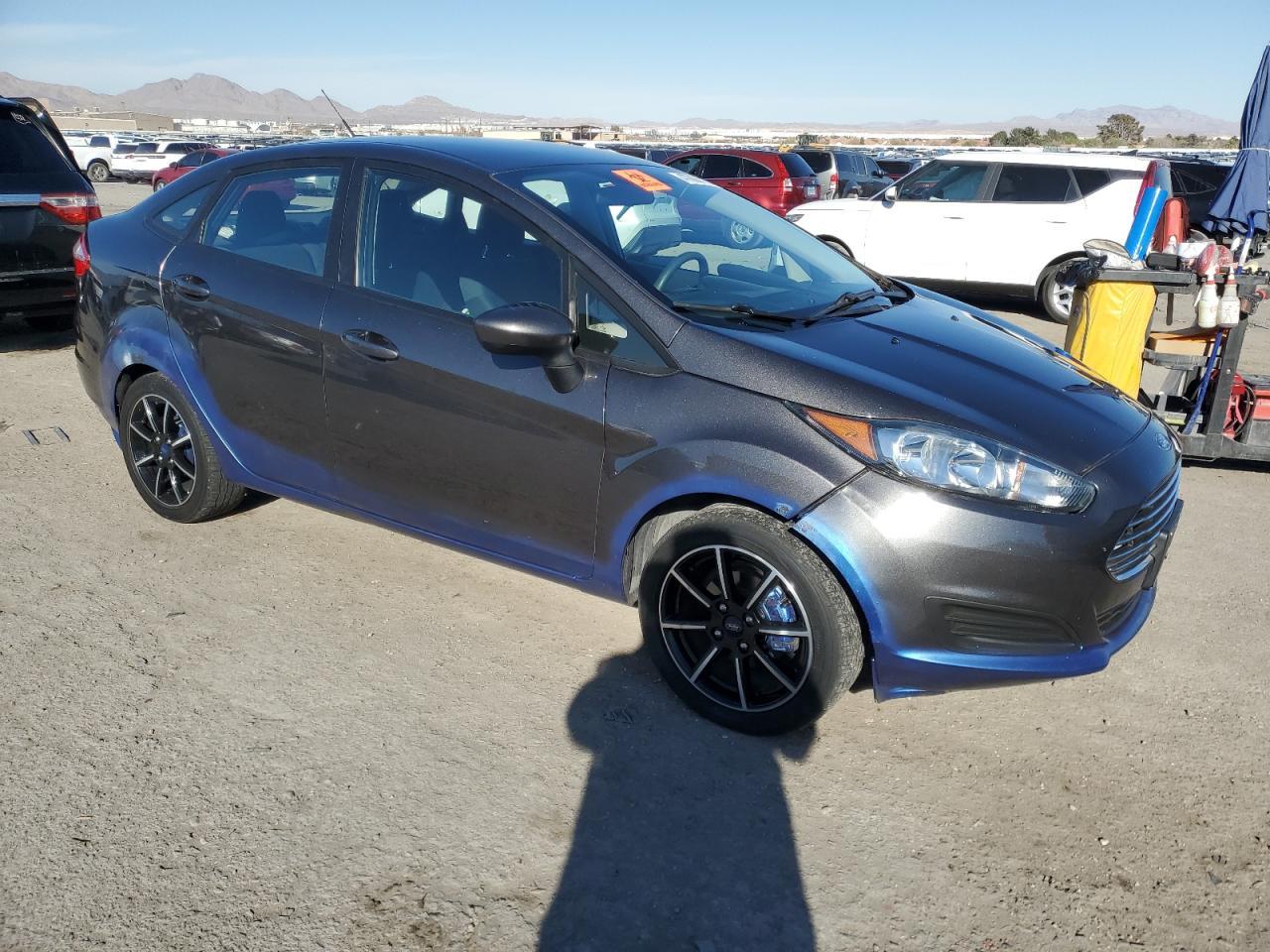 2017 Ford Fiesta Se - Фото 4