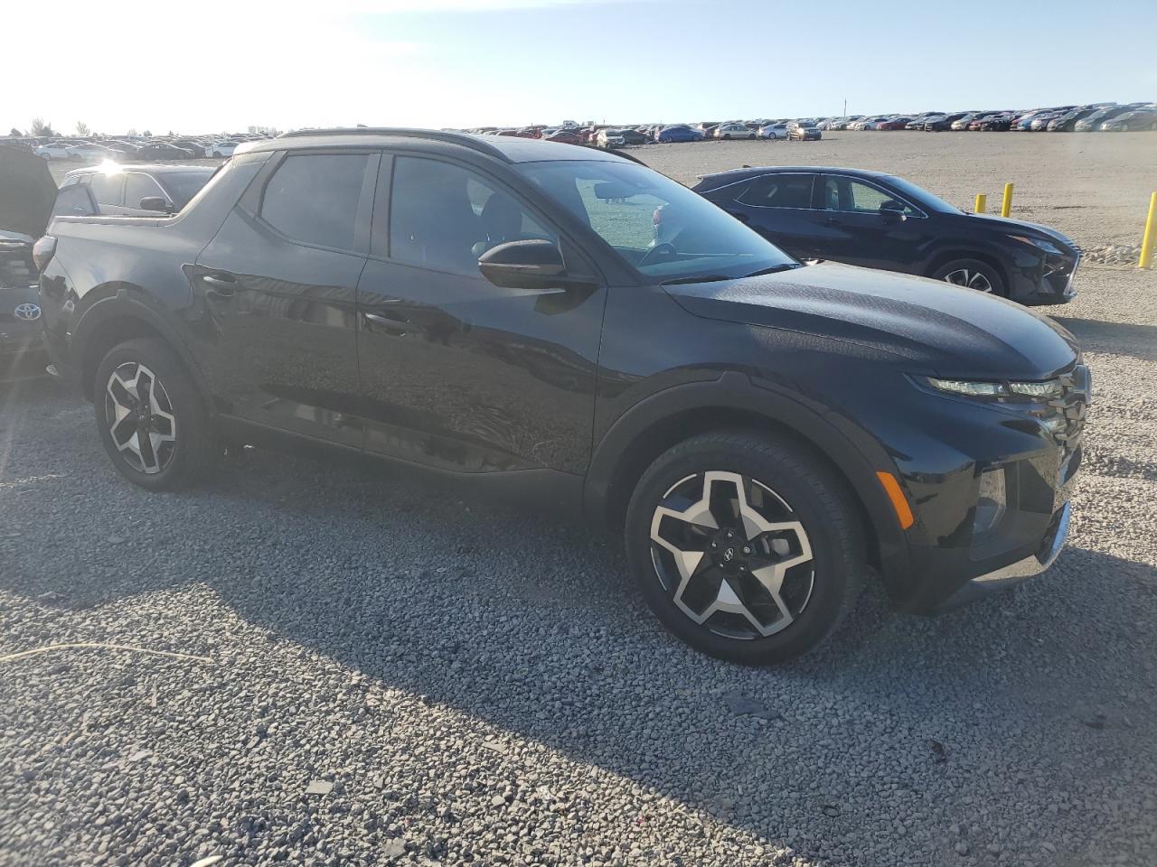 2024 Hyundai Santa Cruz Limited - Image 4